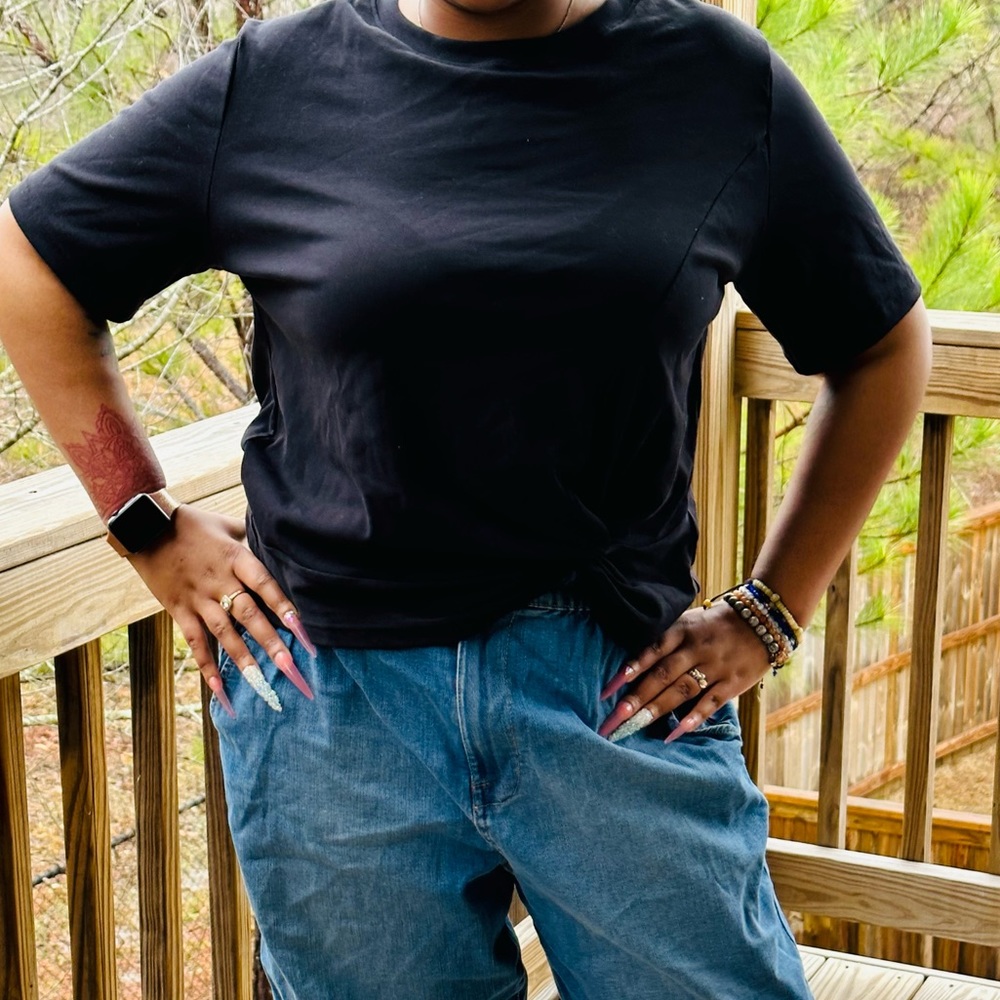 Black Tshirt